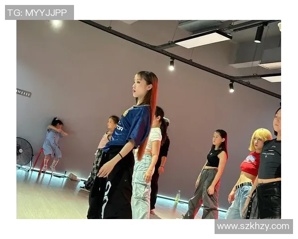 杭州街舞队配合引发热议舞者之间的默契与争议探讨